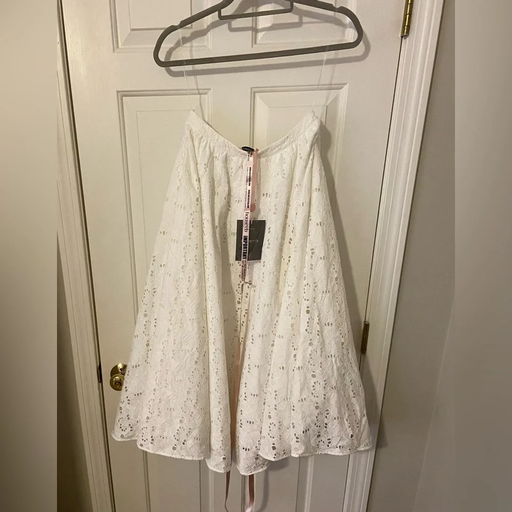 NWT House of CB Francine White Eyelet A-Line Women's Midi Skirt - Picture 2 of 6